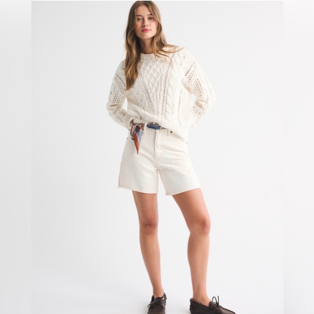 Abercrombie & Fitch Textural Stitch Cable Crew Sweater - Picture 11 of 11